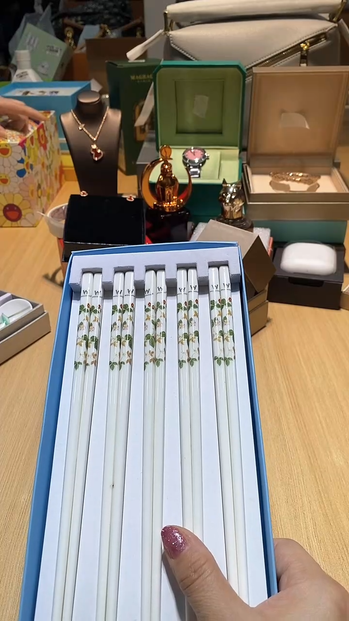 【闪购商品】瓷片锅碗瓢盆一件不剩