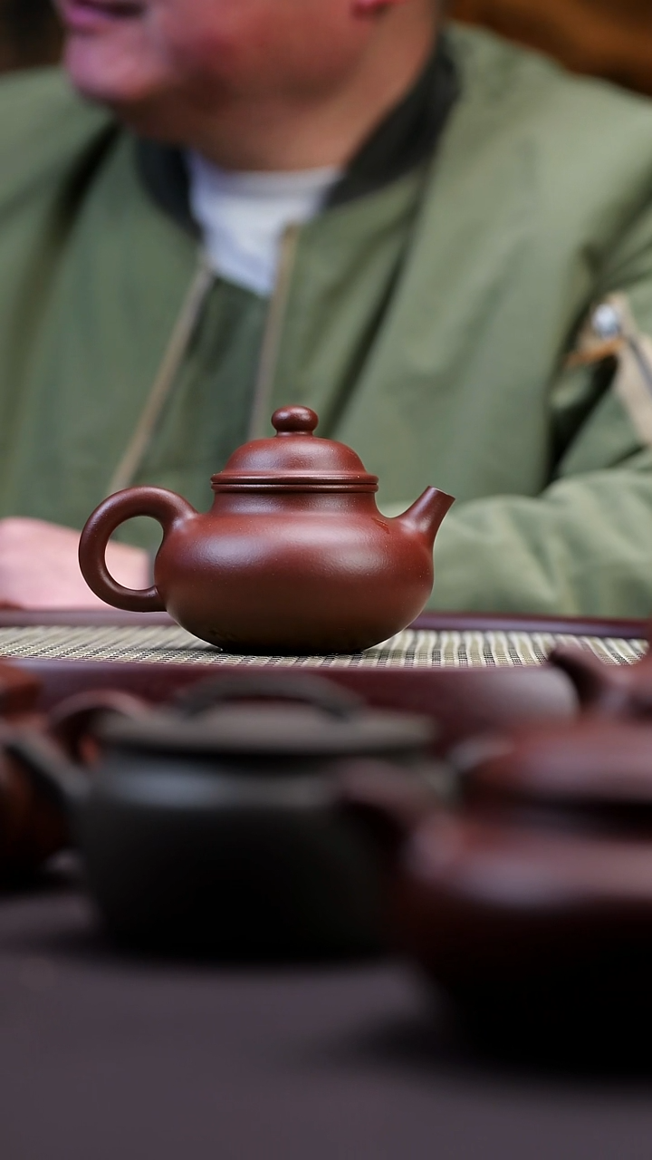 茶壶紫砂ឩ****转紫砂茶壶（容天）