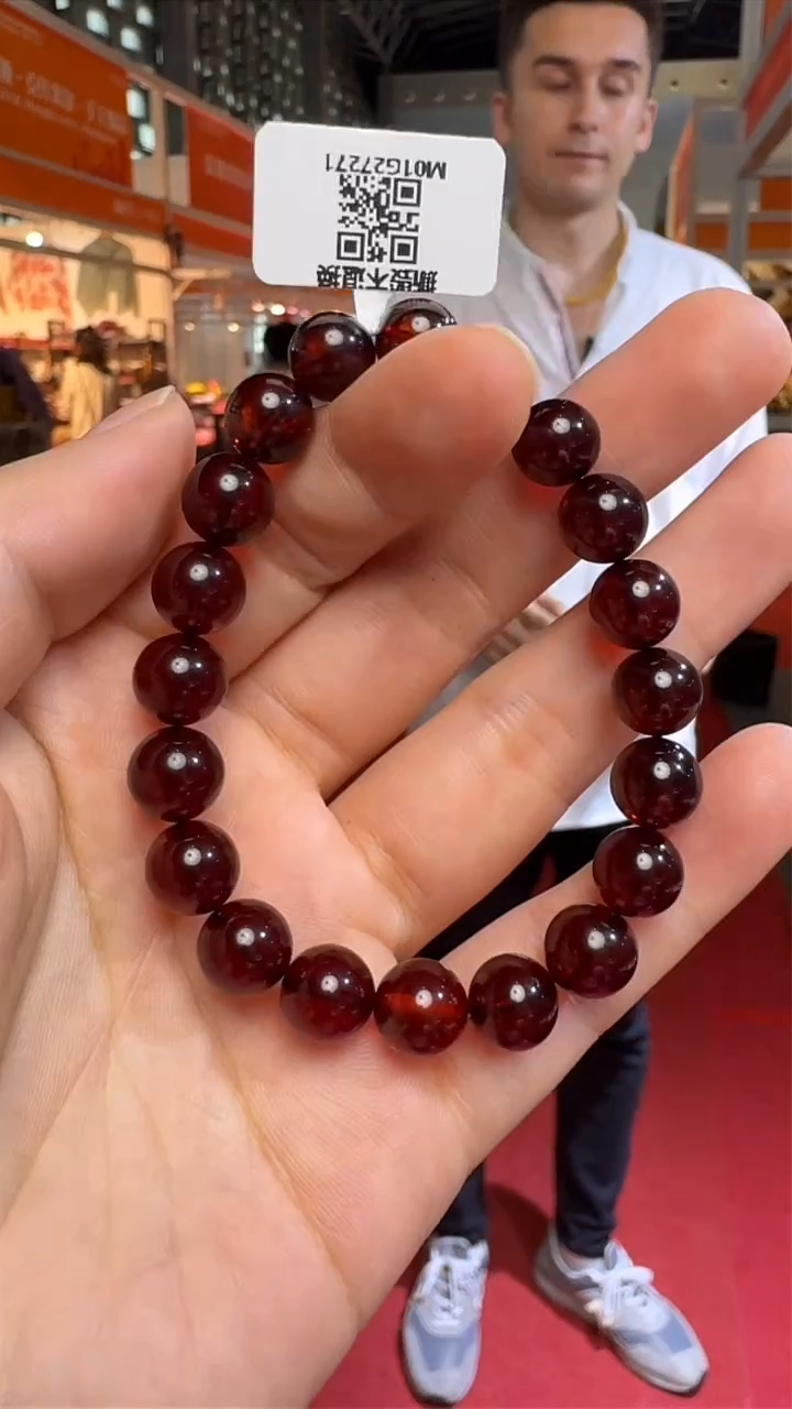 未镶嵌琥珀手链上海珠宝展假一罚十