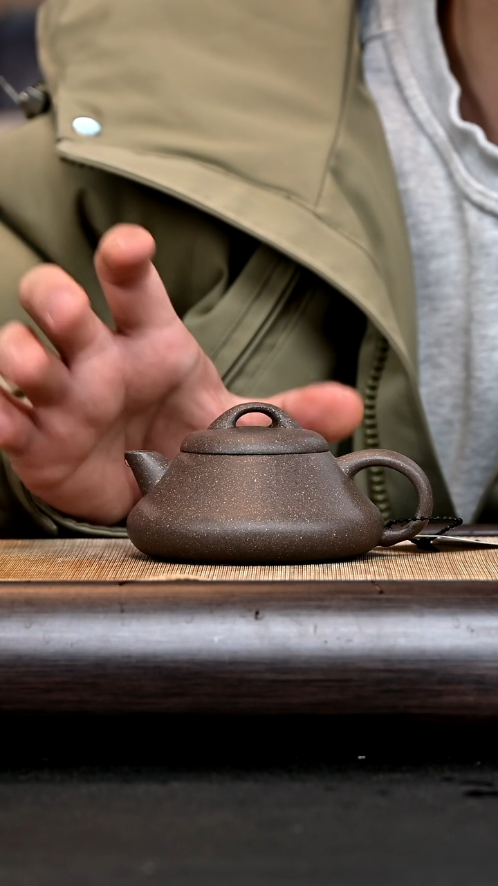 【闪购商品】紫砂茶壶GP15531 小石瓢 青段