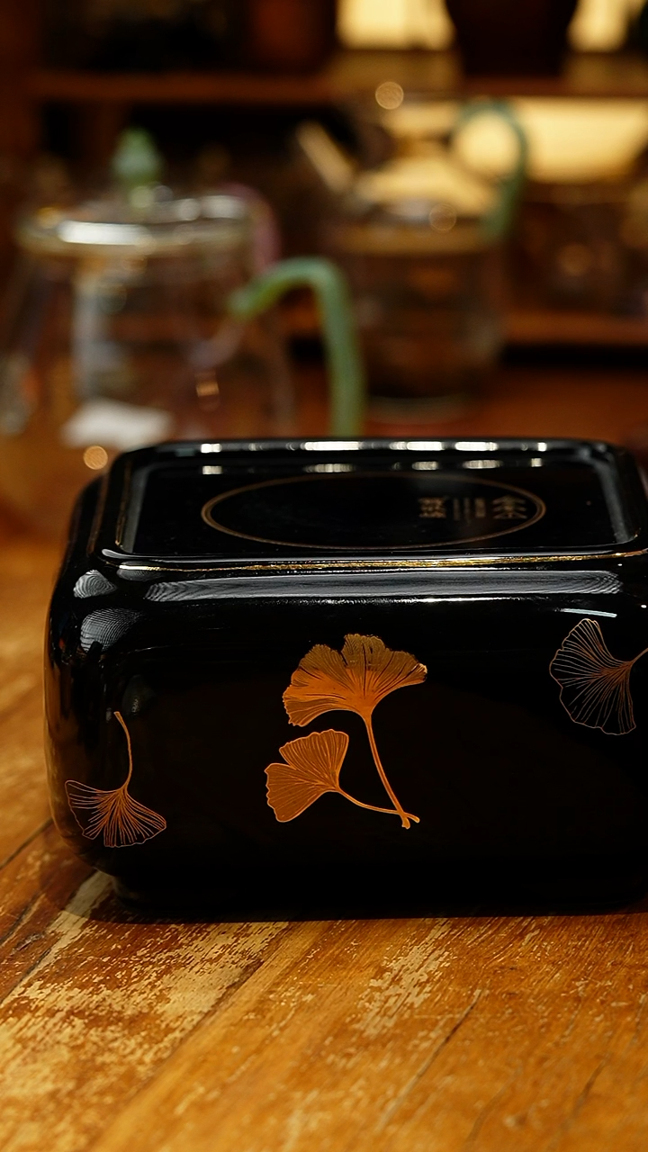 【闪购商品】莺歌烧/四方大漆地金枫纹