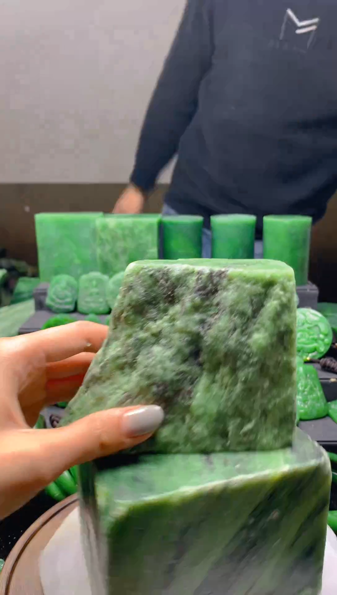 未镶嵌和田玉（碧玉）珠宝半成品1