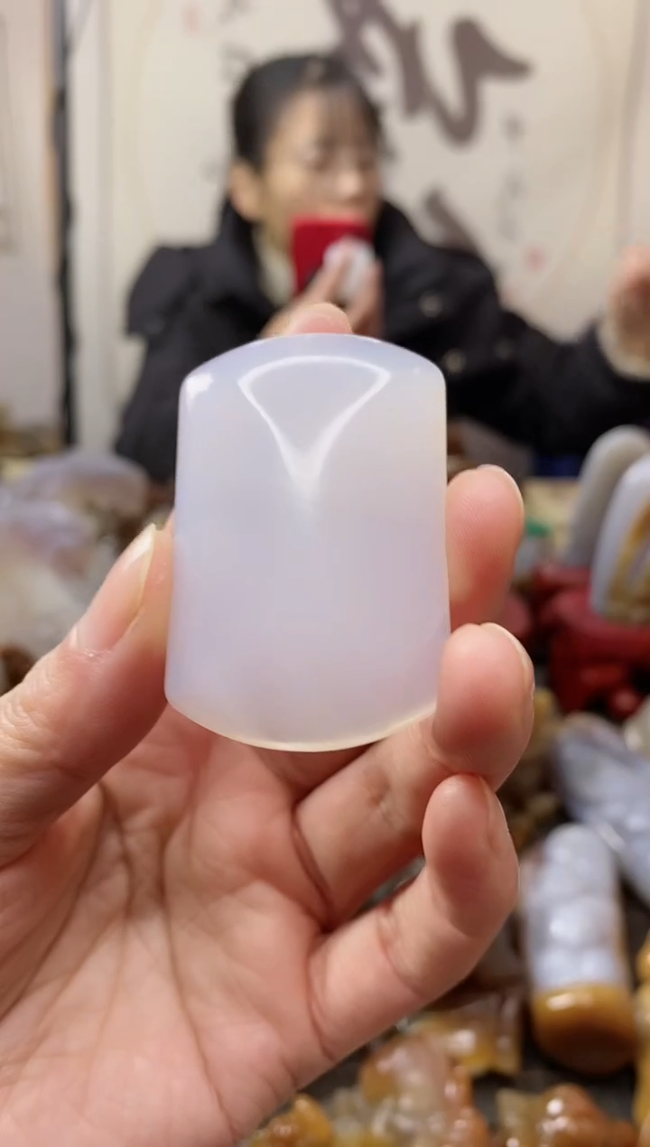 【闪购商品】玛瑙/玉髓颈饰未镶嵌平安无事牌