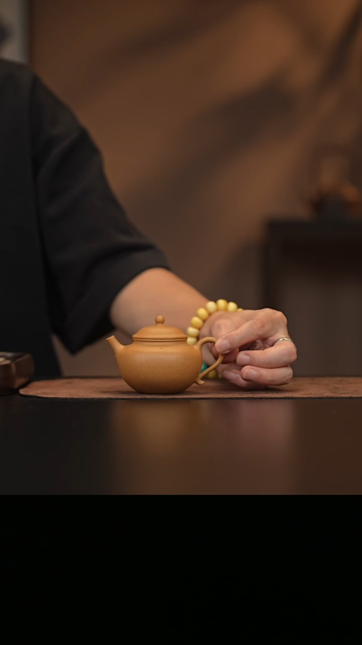 允禾斋 紫砂壶 莲子 黄段