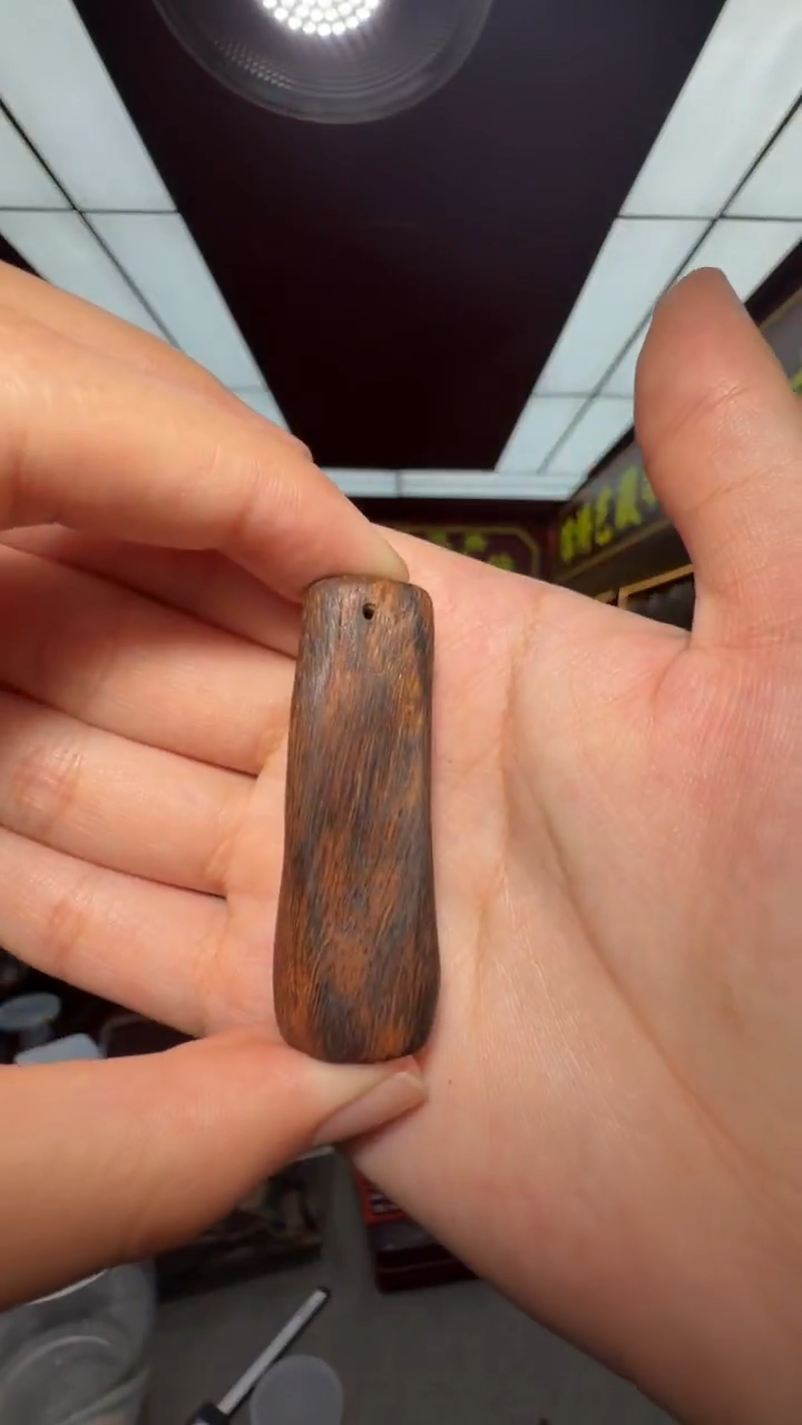 沉香吊坠多样性发一