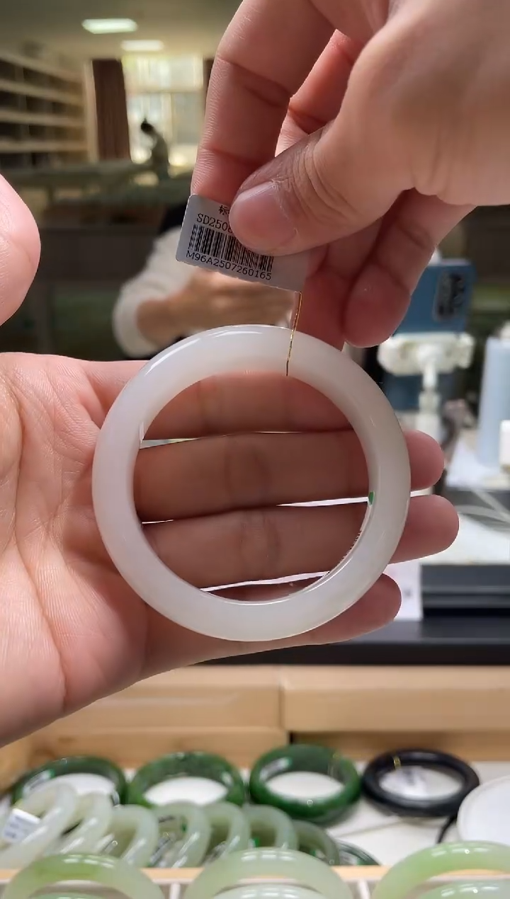 未镶嵌手镯和田玉52-53圈口 0165