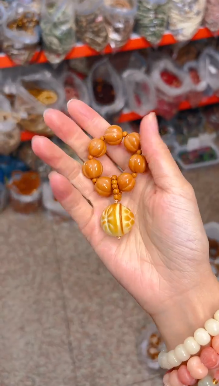 吊坠猴头核桃猴头南瓜手捻 富甲