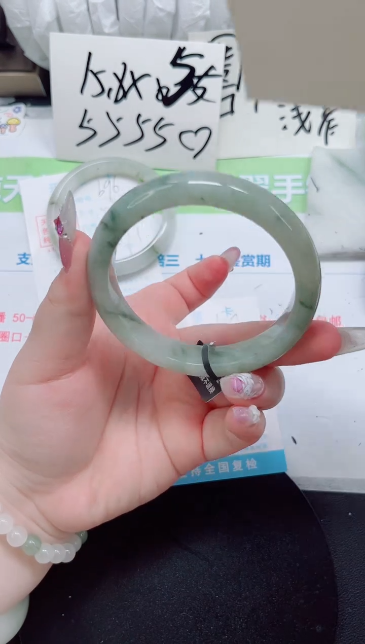 石英质玉手镯未镶嵌b97-61-62