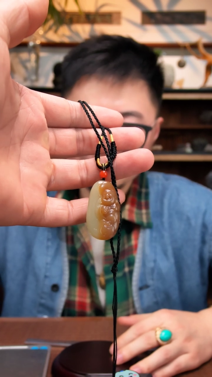 未镶嵌吊坠定制和田玉糖白佛公吊坠CHG（竞）