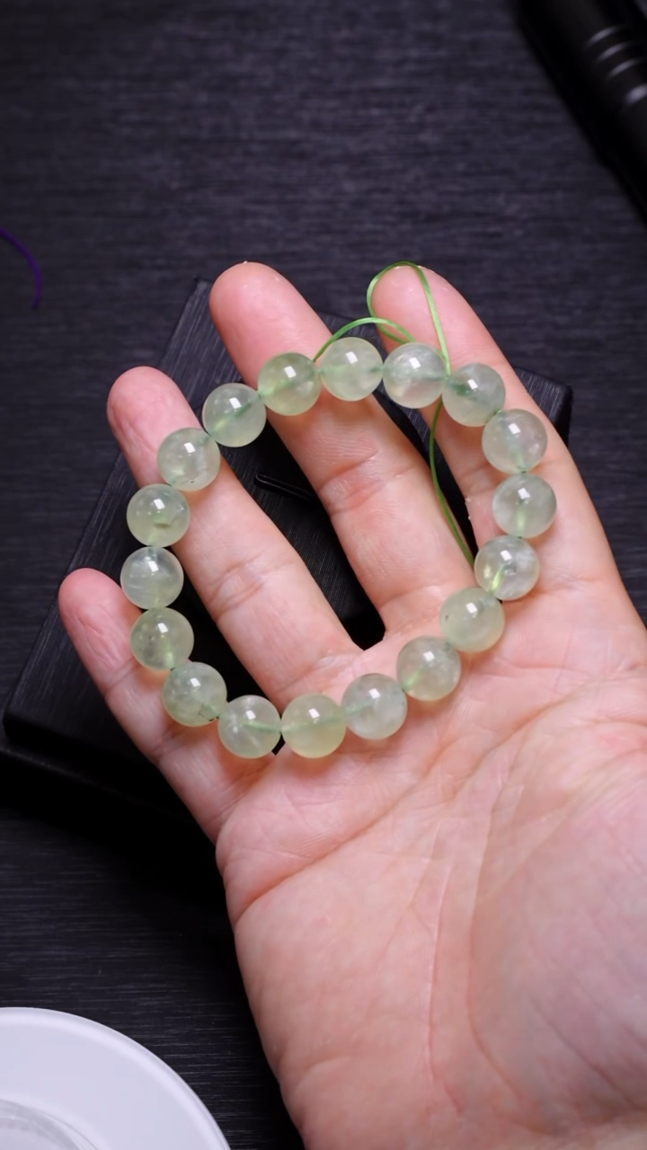【闪购商品】葡萄石A39葡萄石单圈10mm未镶嵌多样性发其一
