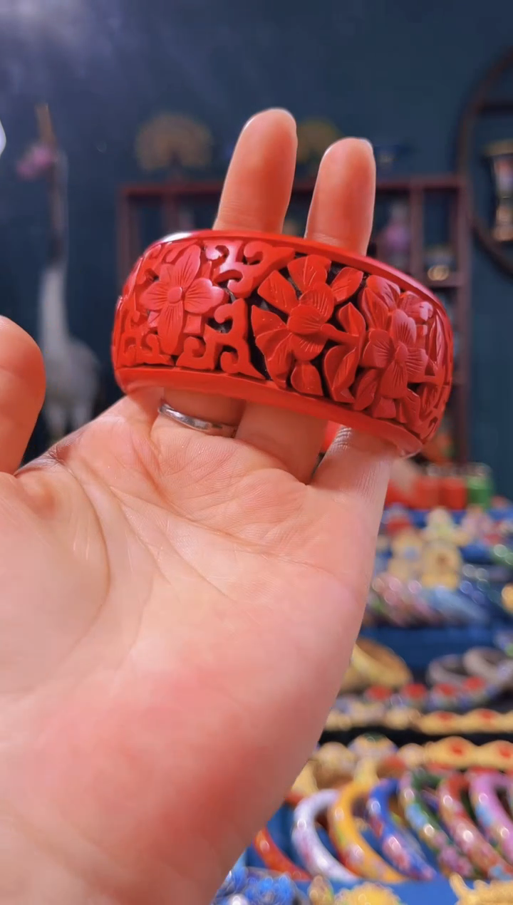 【闪购商品】非遗绝技 雕漆轮胎镯（56-65）