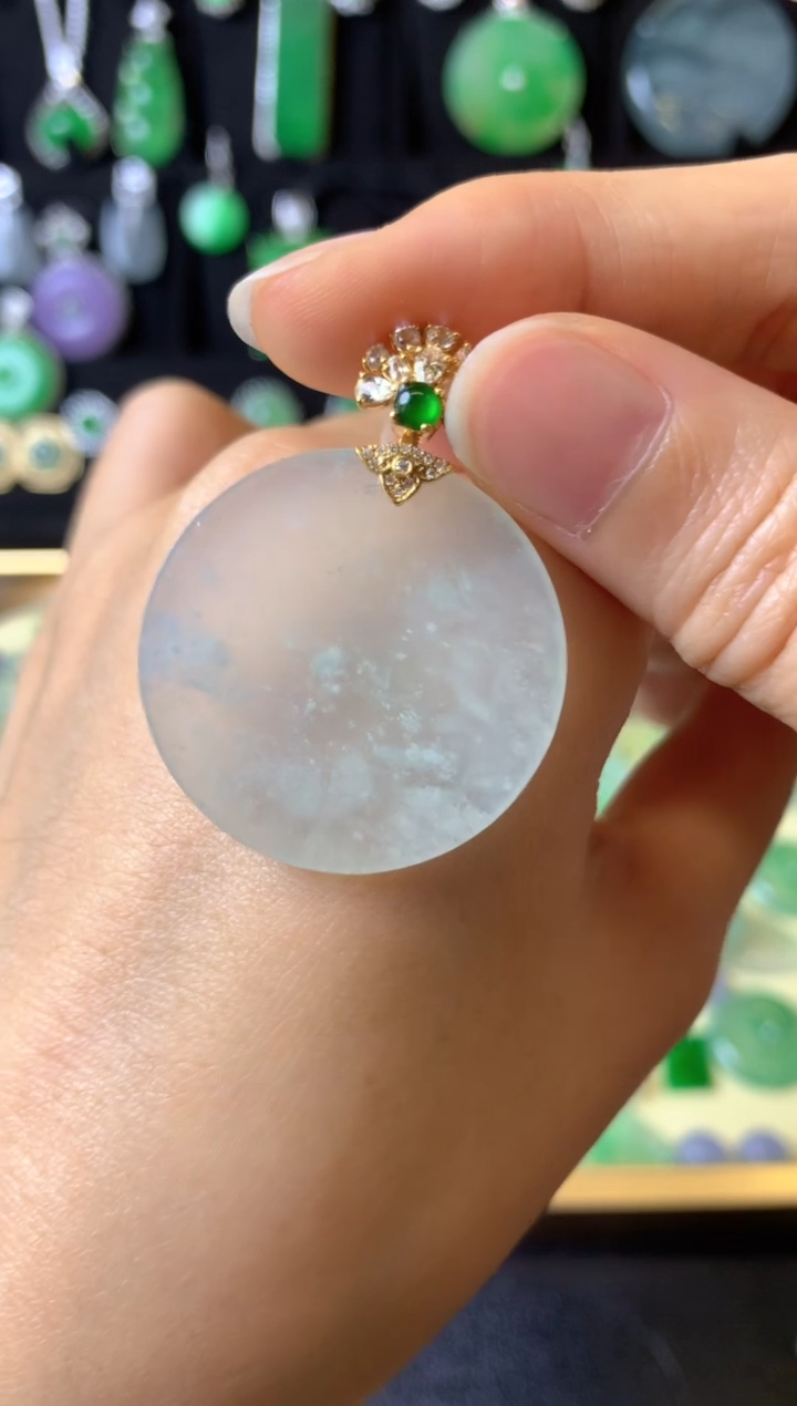 【闪购商品】翡翠颈饰18K金镶嵌成品吊坠