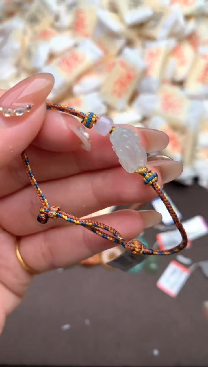 【闪购商品】未镶嵌翡翠手绳—