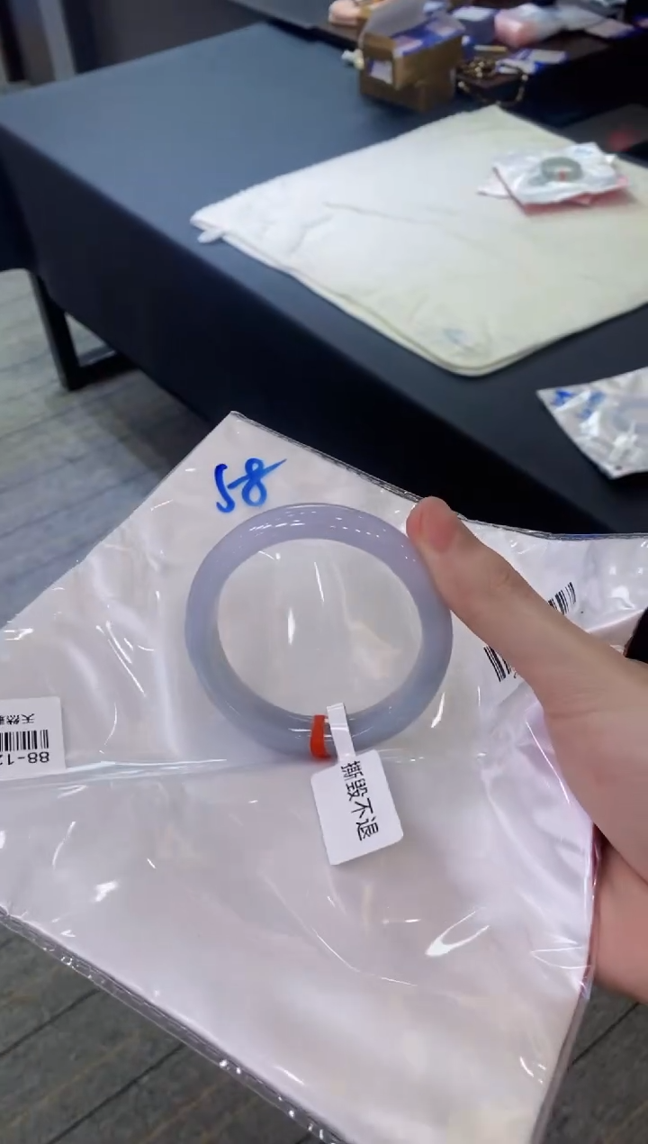 【闪购商品】翡翠手镯未镶嵌