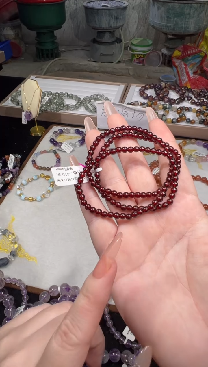 未镶嵌手串石榴石石榴石三圈4+多样性发其一