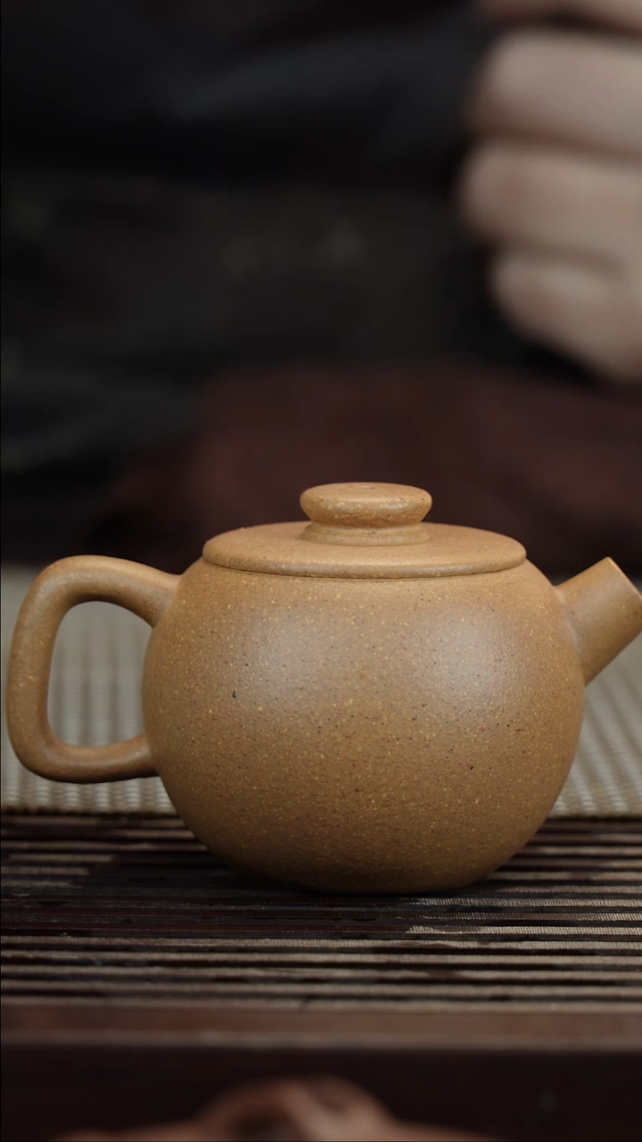 【闪购商品】紫砂茶壶黄金段巨轮珠110CC半手工
