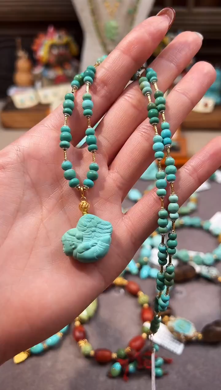 18K金镶嵌绿松石颈饰天使宝宝项链