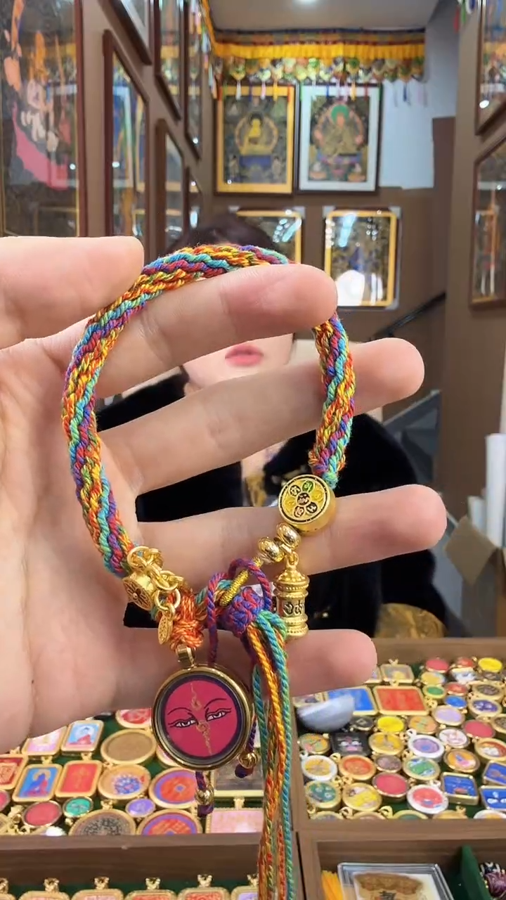 吊坠长寿佛轮回结手绳颜色随机发