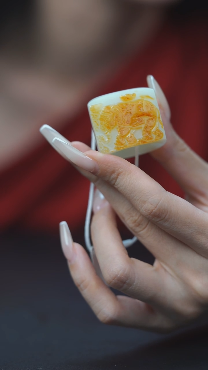 未镶嵌戒指和田玉HC30004白玉太平有象大师扳指（籽）-----内径22.3