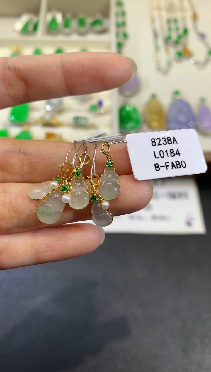 【闪购商品】翡翠吊坠(不含链)18K金镶嵌L0184多样性发其一