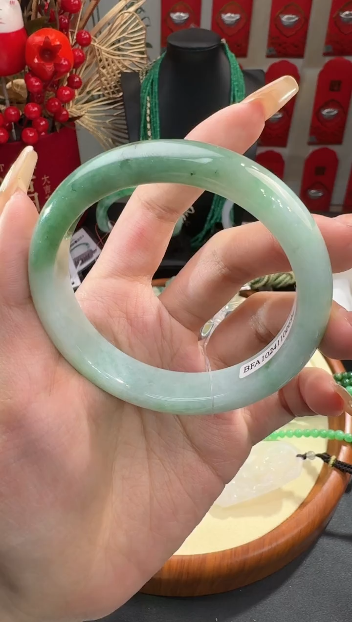 【闪购商品】翡翠手镯未镶嵌手镯