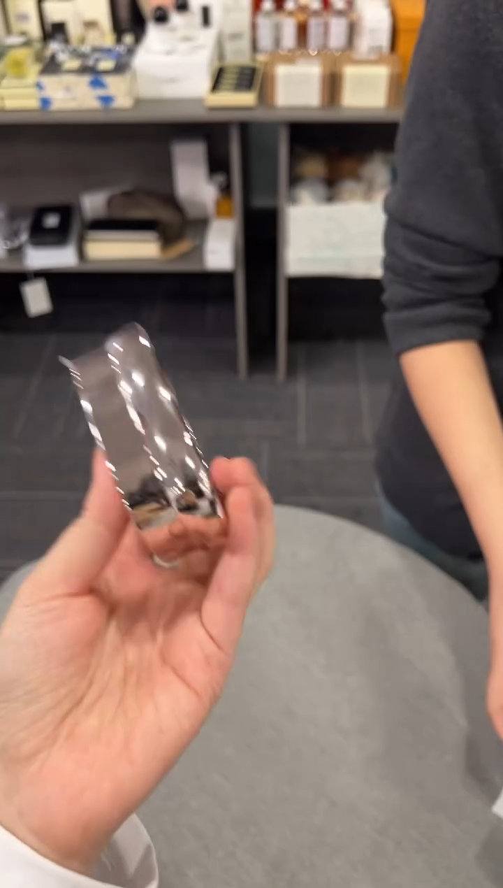 碟HF013--------------