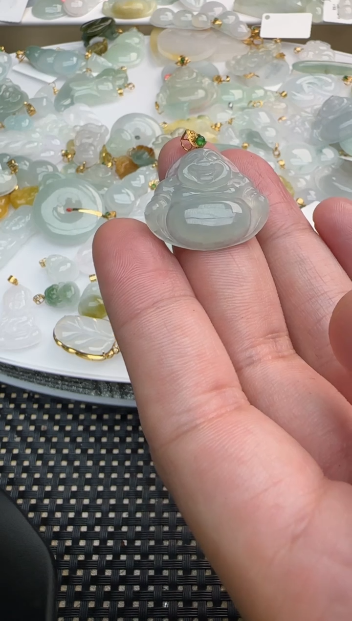 【闪购商品】翡翠吊坠(不含链)18K金镶嵌小佛