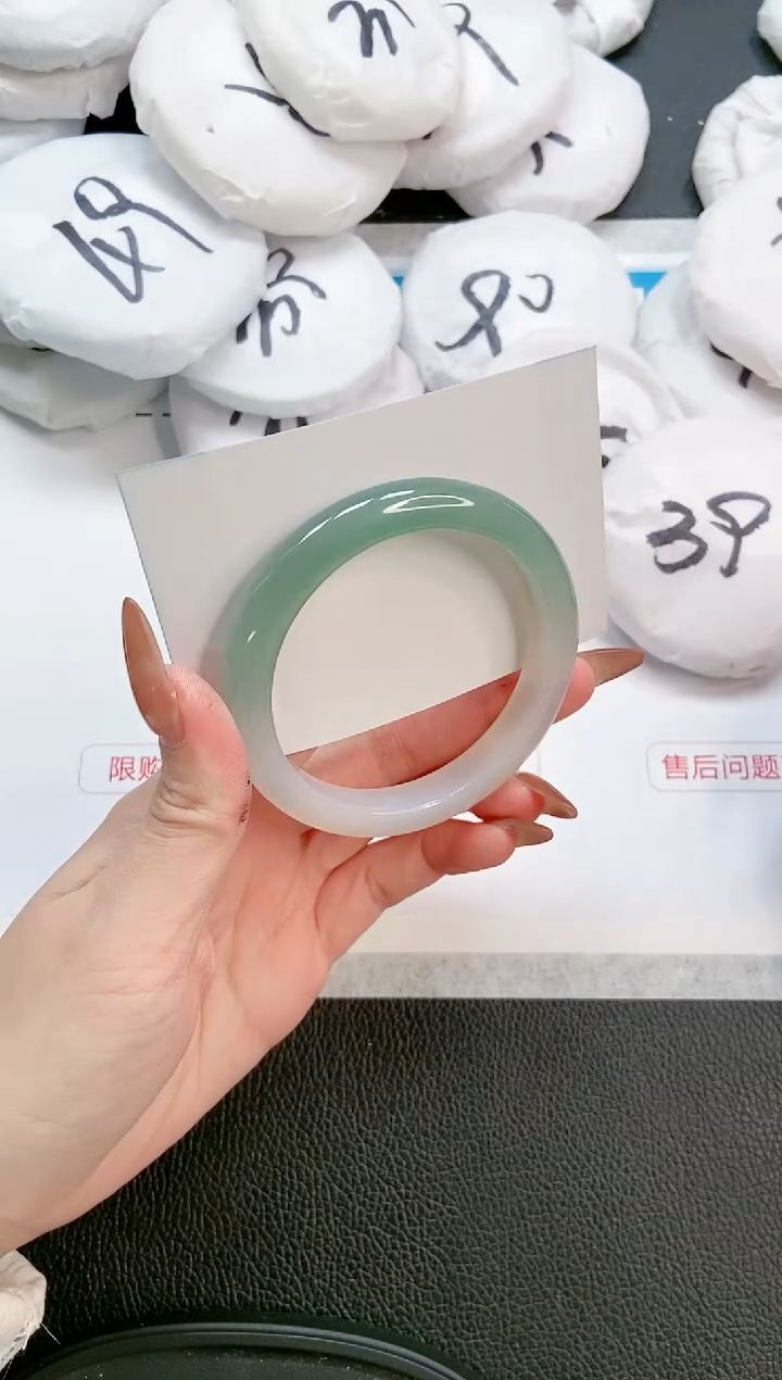 【闪购商品】石英质玉手镯未镶嵌 13L229-56