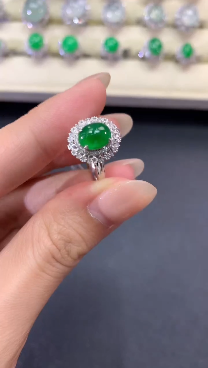 【闪购商品】翡翠戒指18K金镶嵌a102     