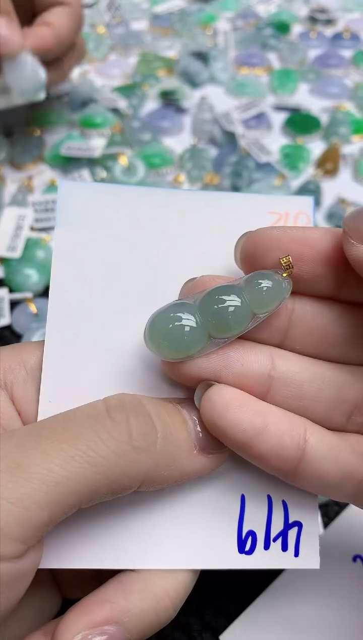 【闪购商品】翡翠颈饰18K金镶嵌天然翡翠A货