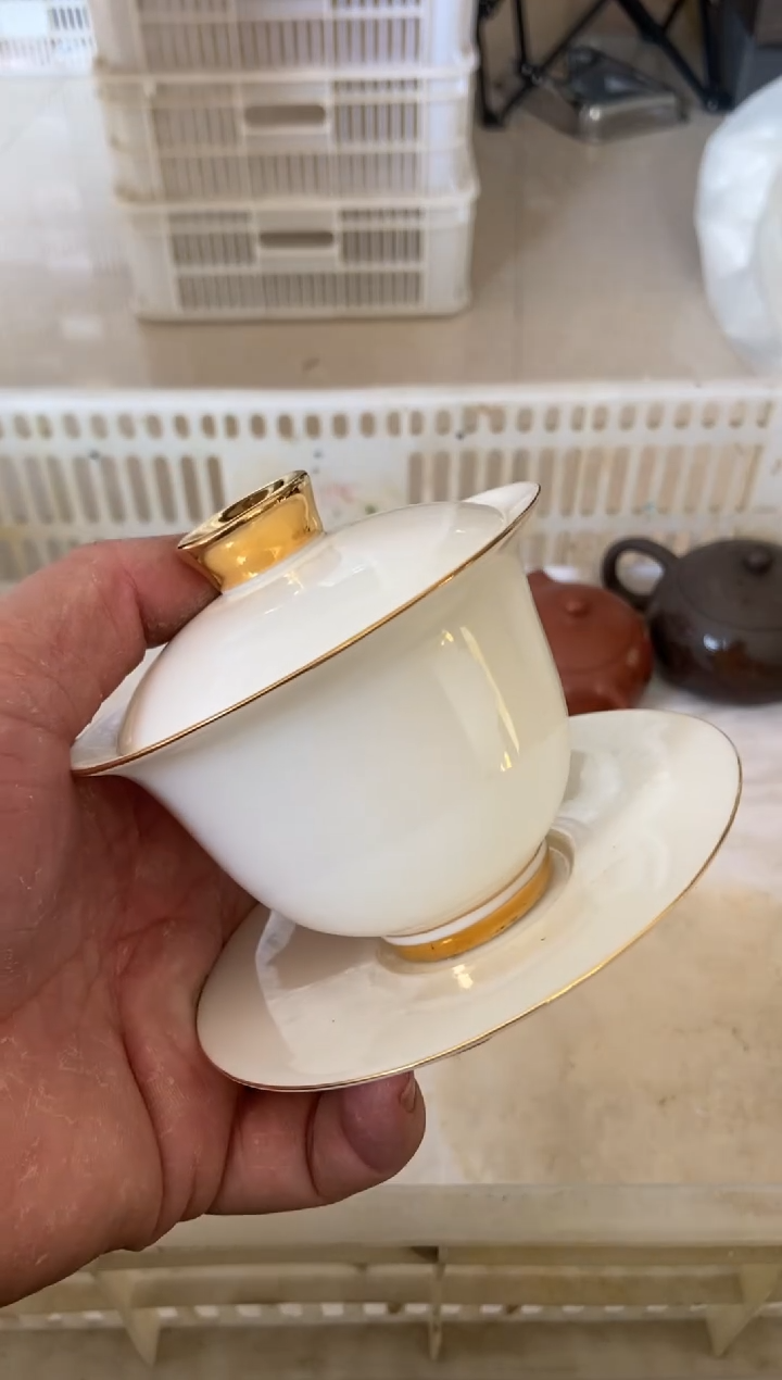 杯无运费险有瑕疵的摄影的产品有使用过的痕迹有点脏介意勿拍