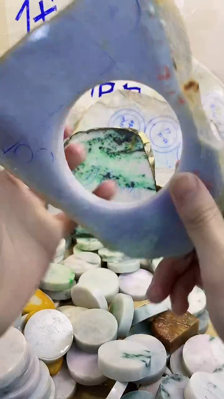 裸石翡翠纯天然A货翡翠304