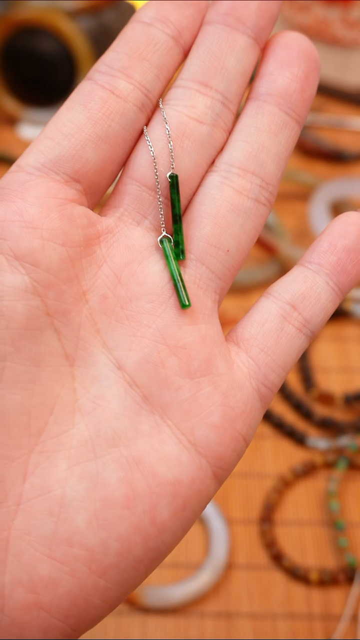 未镶嵌翡翠耳饰绿玉柱小耳饰