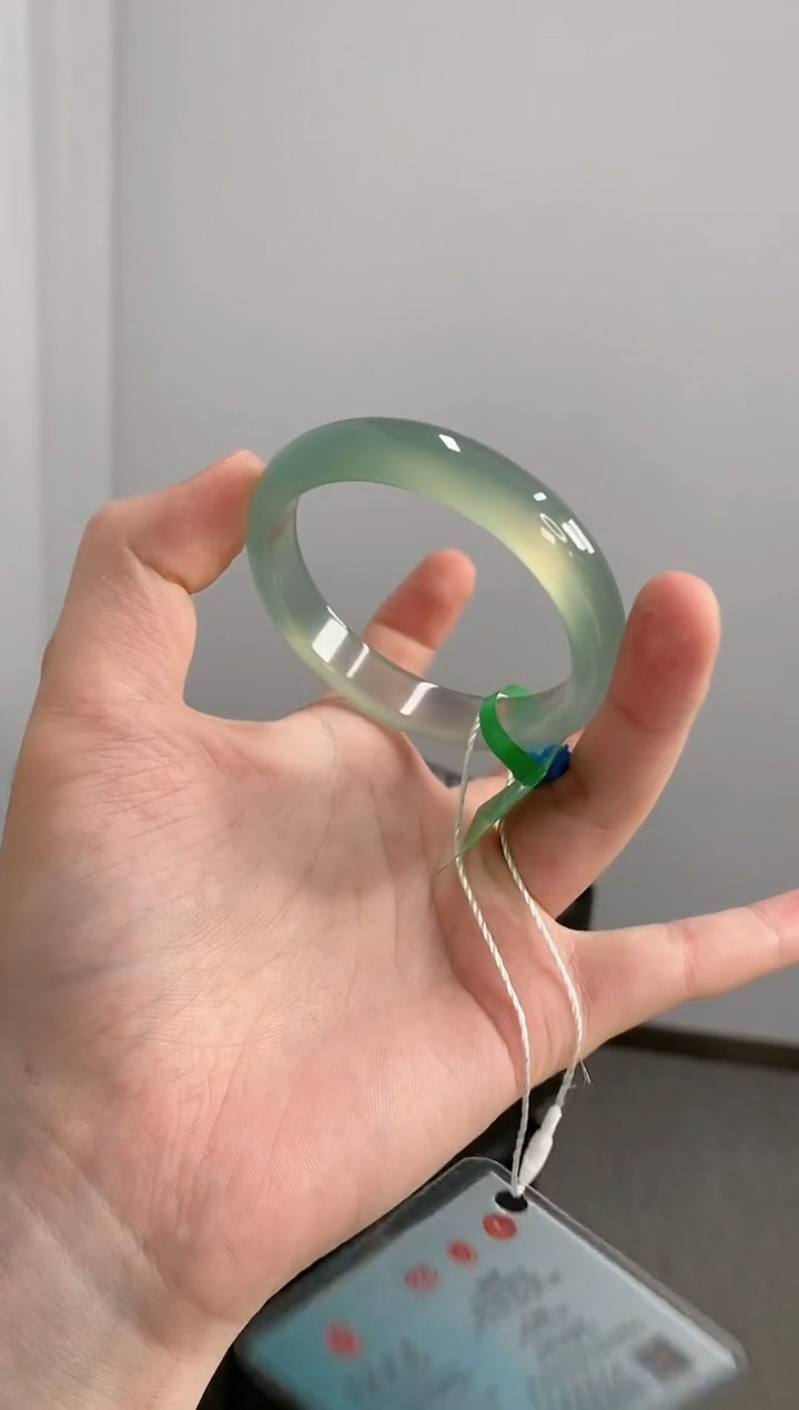 【闪购商品】玛瑙/玉髓手镯未镶嵌54圈