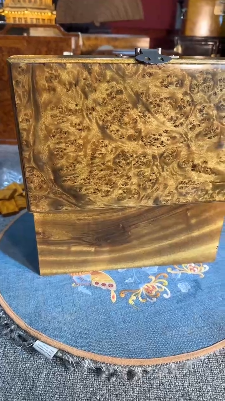 【闪购商品】乌木类成套家具阴沉盒中盒   s9