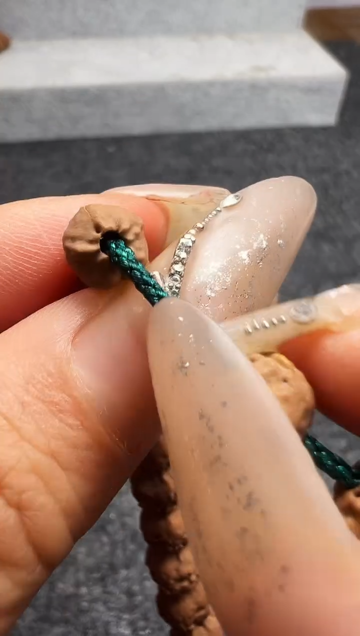 金刚菩提吊坠原装佛手7-9mm左右礼盒皮袋