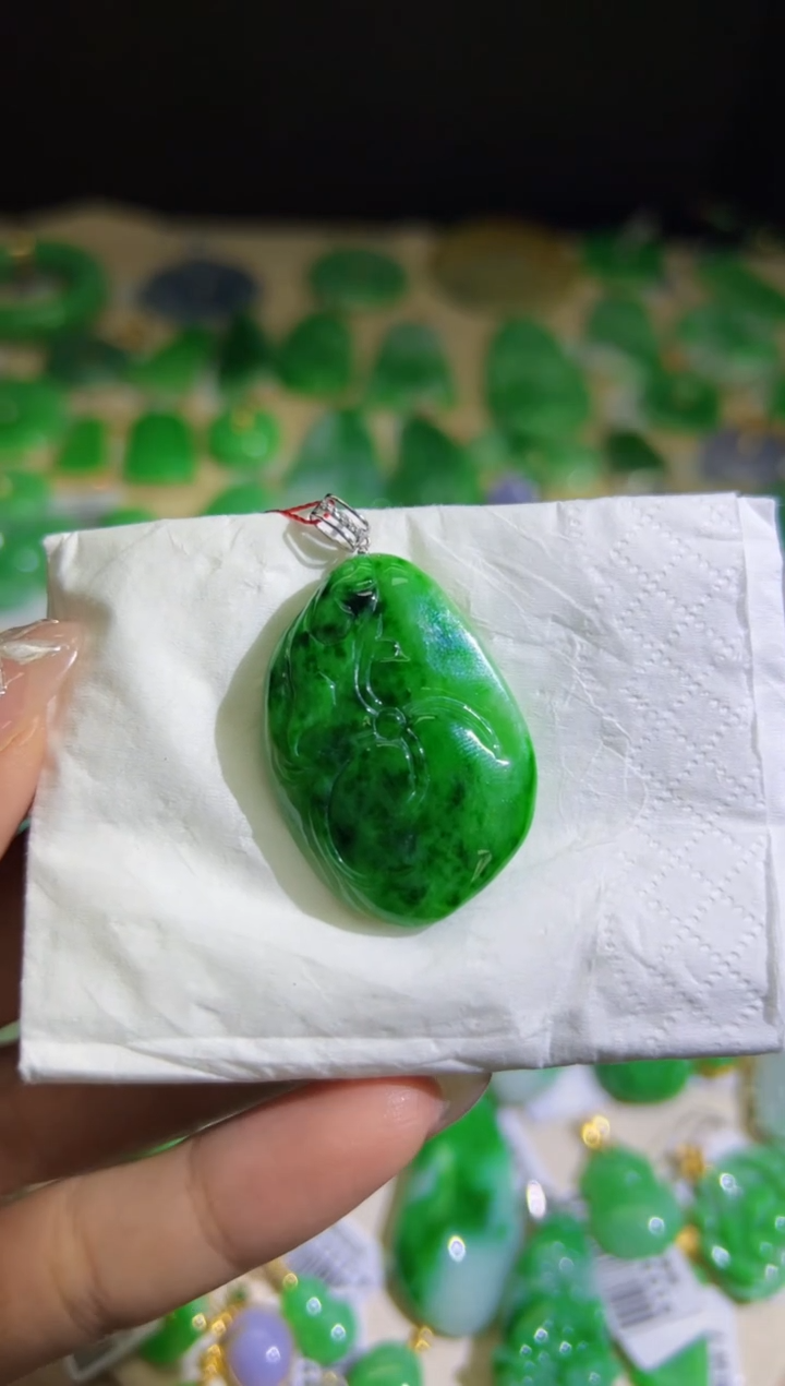 【闪购商品】翡翠颈饰18K金镶嵌Q缅料A货翡翠/支持复检/一件