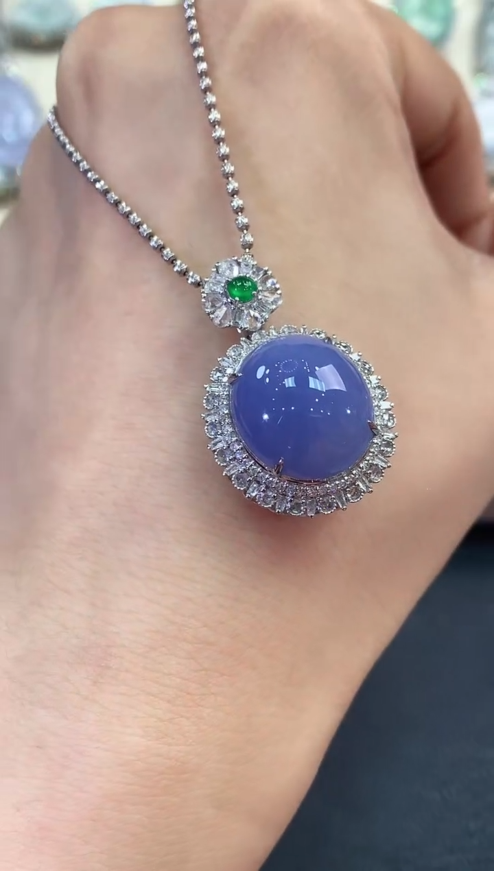 【闪购商品】翡翠吊坠(不含链)18K金镶嵌C55有色差