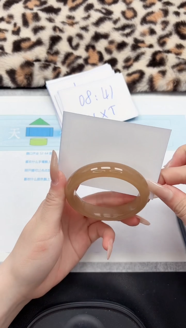 【闪购商品】石英质玉手镯未镶嵌285-55.7