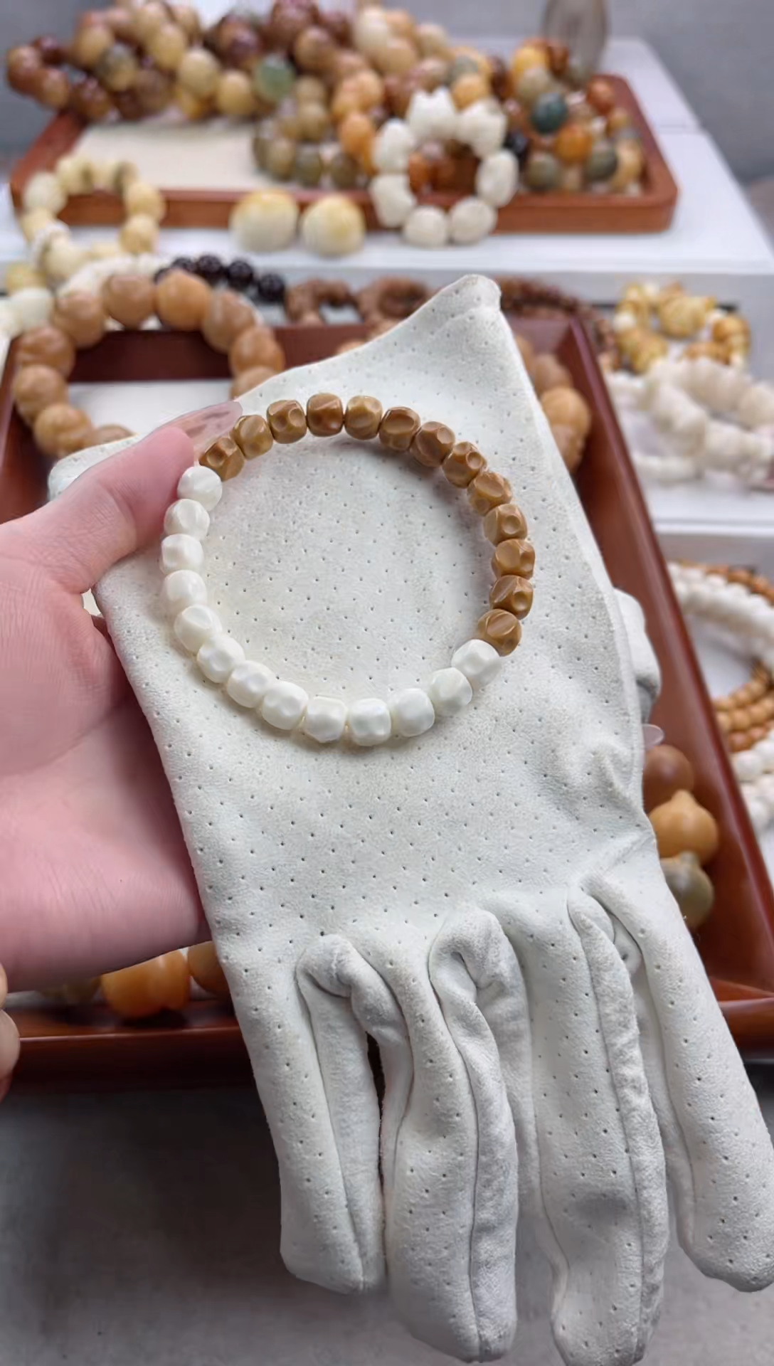【闪购商品】菩提根/象牙果手串白玉菩提双拼无相8*9mmS96