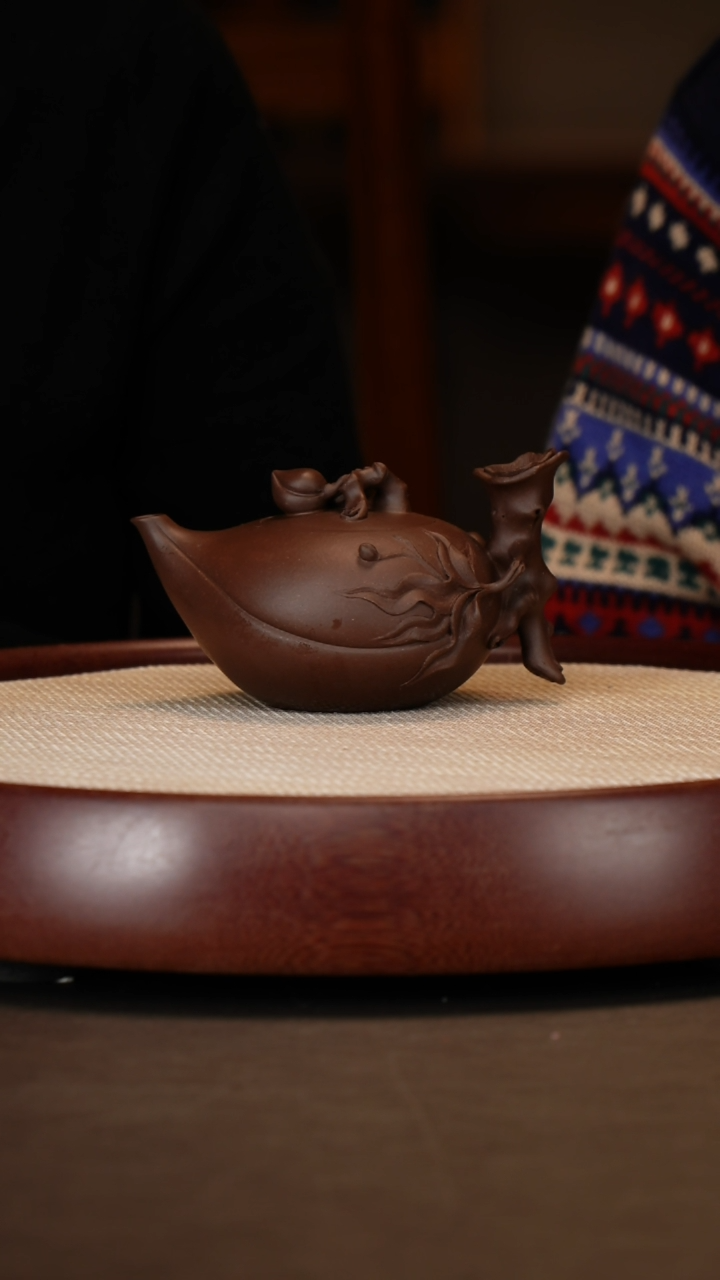 【闪购商品】紫砂茶壶汉棠紫泥小寿桃壶220c+薛锋