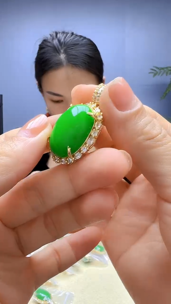 静柏diy严选颈饰满钻太阳花吊坠