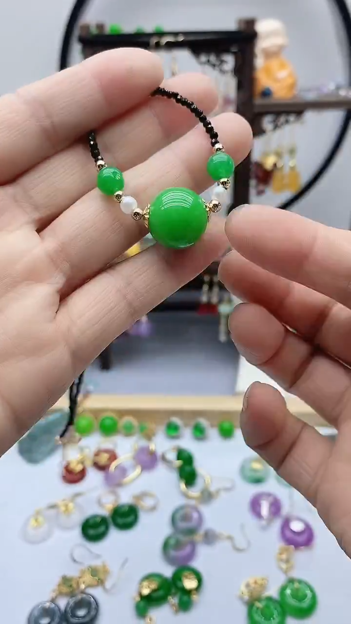 石英质玉（非洲翠）14K金镶嵌耳饰515