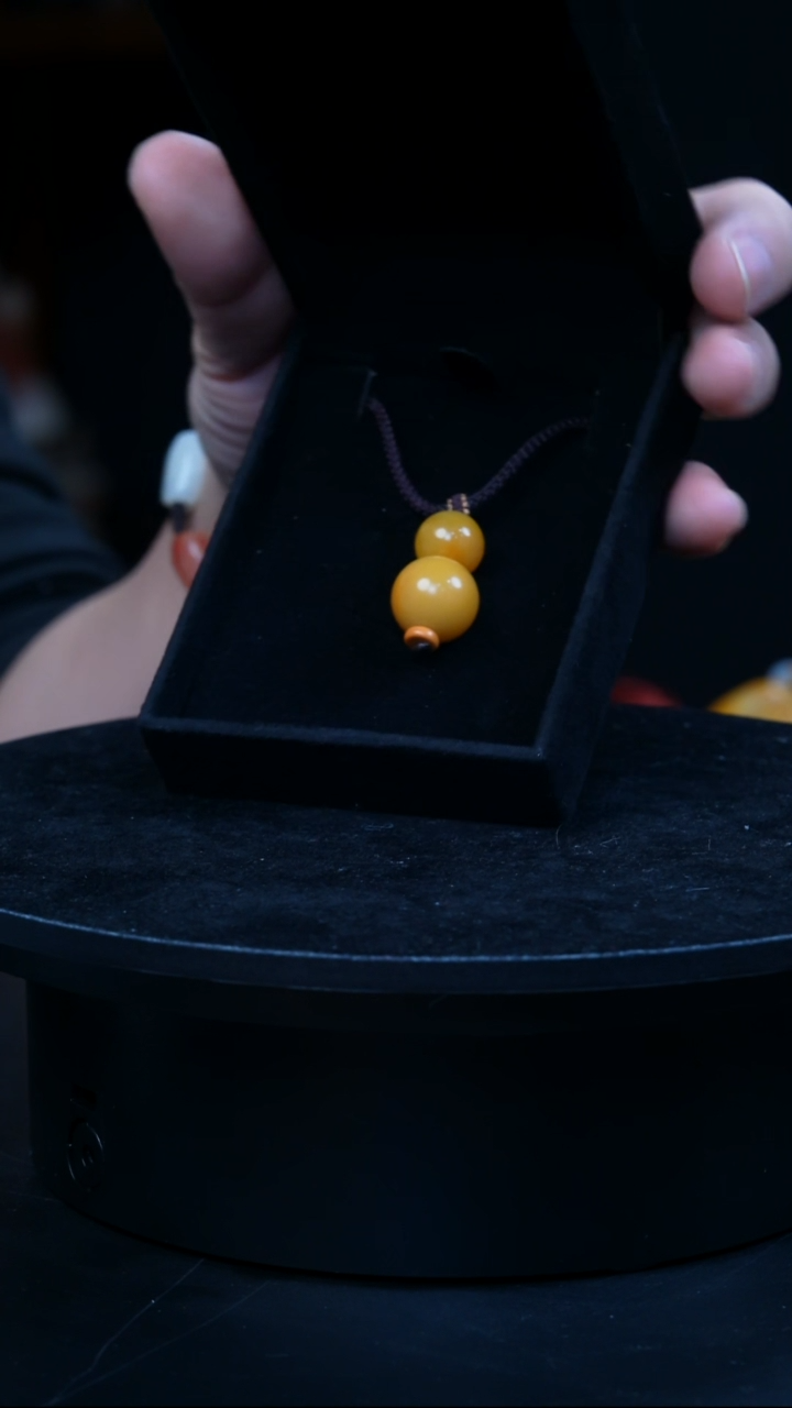 【闪购商品】寿山石其他本部田黄双福临门挂坠