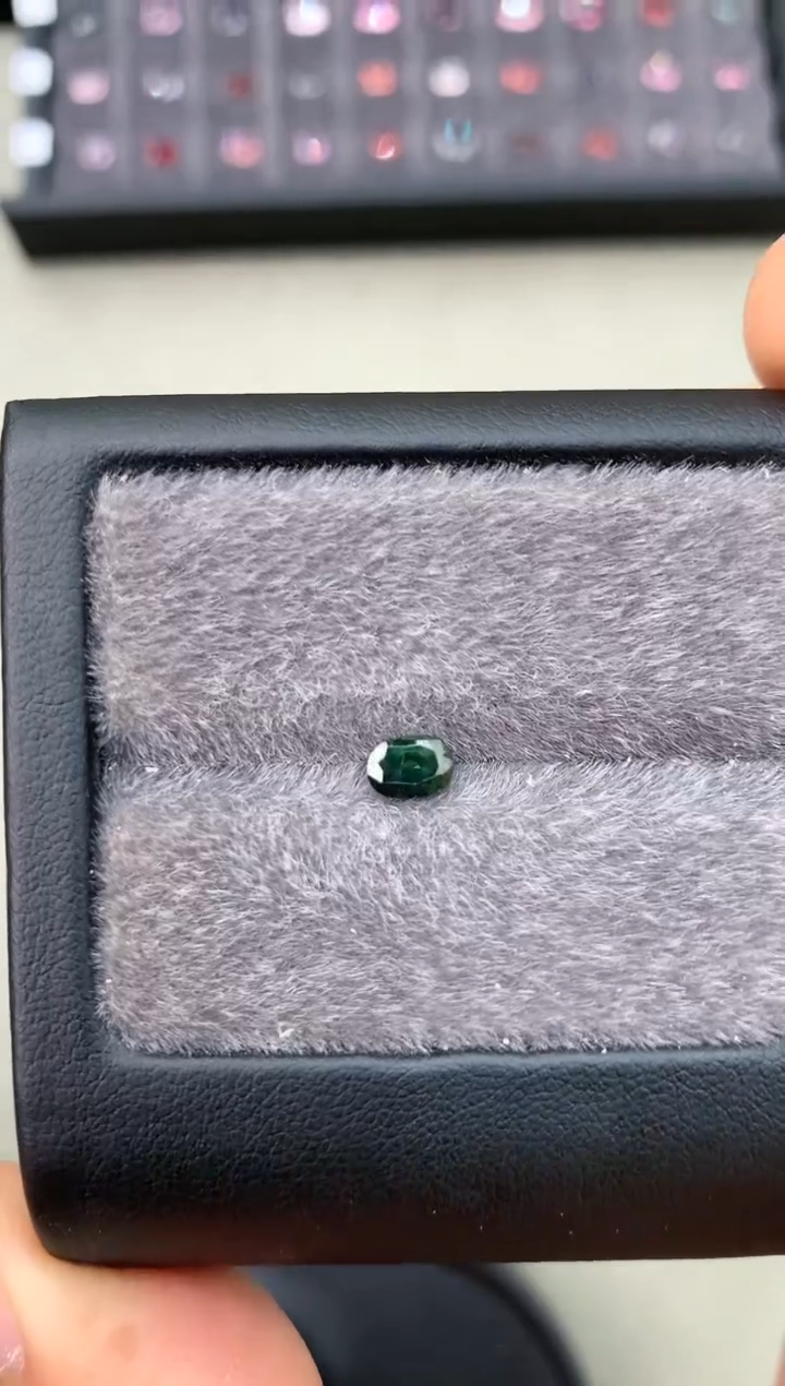 【闪购商品】定制蓝宝石裸石未镶嵌0.65ct 兰卡老烧蓝宝石