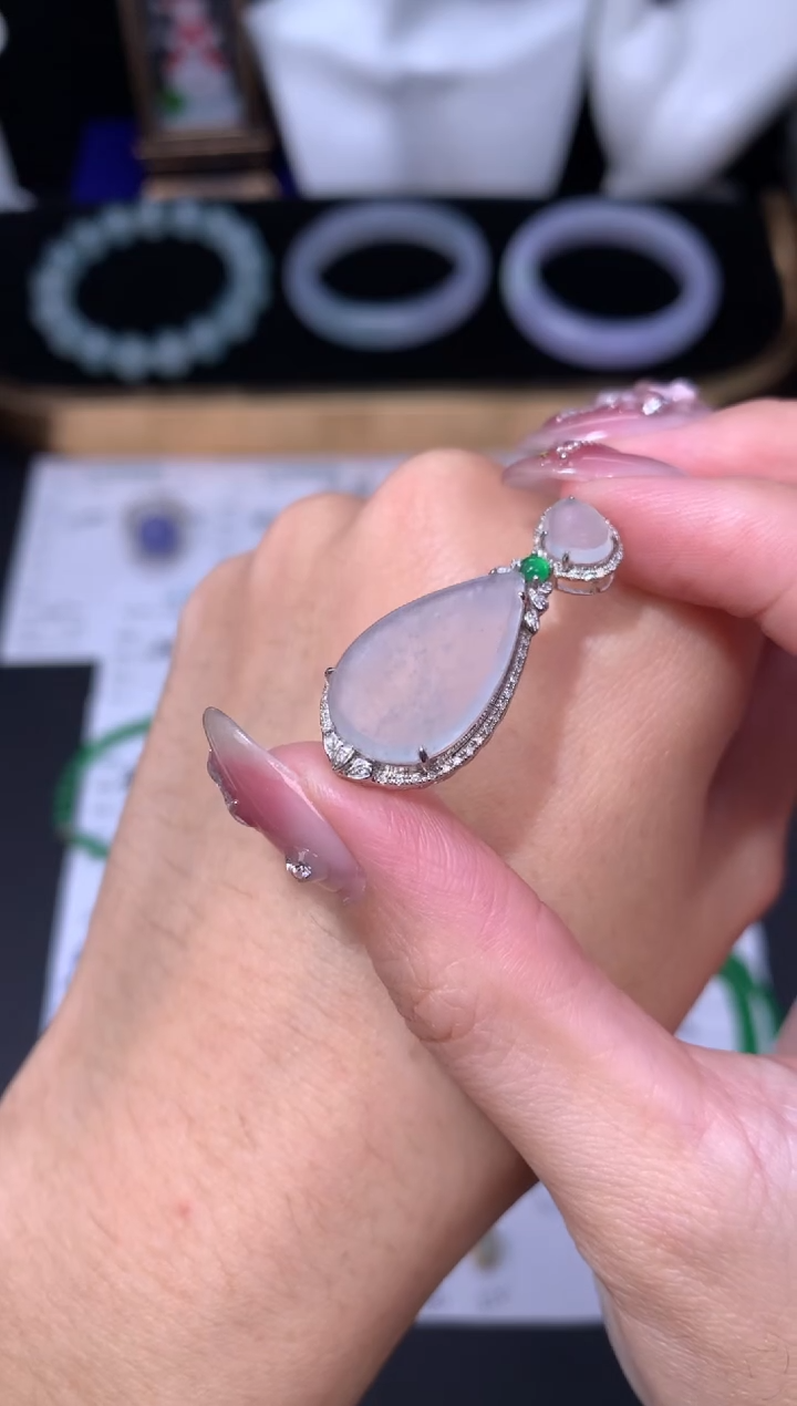 18K金镶嵌定制翡翠48小时鉴赏期 退货不扣服务费