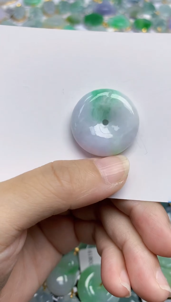 翡翠未镶嵌颈饰天然翡翠A货