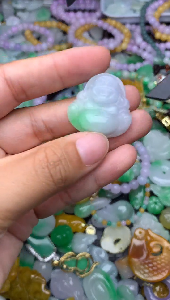 颈饰未镶嵌翡翠天然缅甸翡翠吊坠