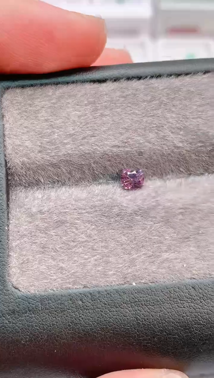 裸石尖晶石0.5ct-49天然尖晶石