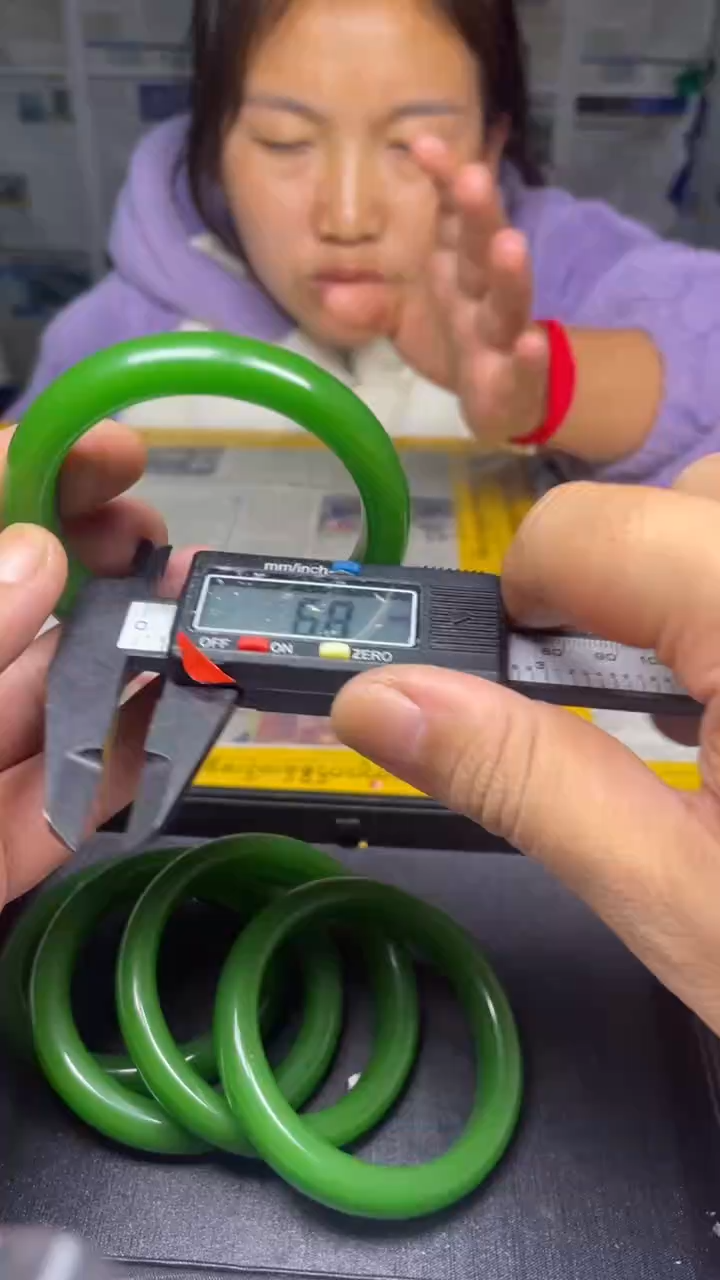 XM92 绿色 时尚 正圈 手镯